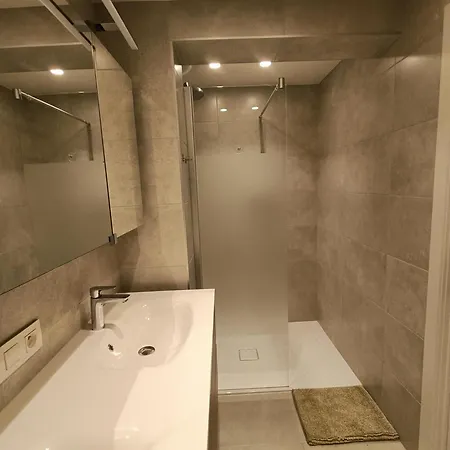 Gezellig Met Zeezicht En Garage