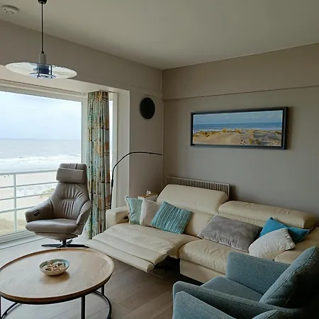 아파트 Gezellig Met Zeezicht En Garage