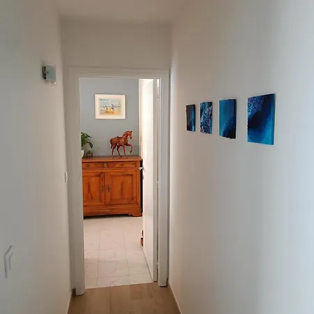 아파트 Gezellig Met Zeezicht En Garage